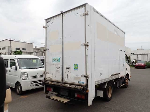 Hino Dutro  с аукциона в Японии