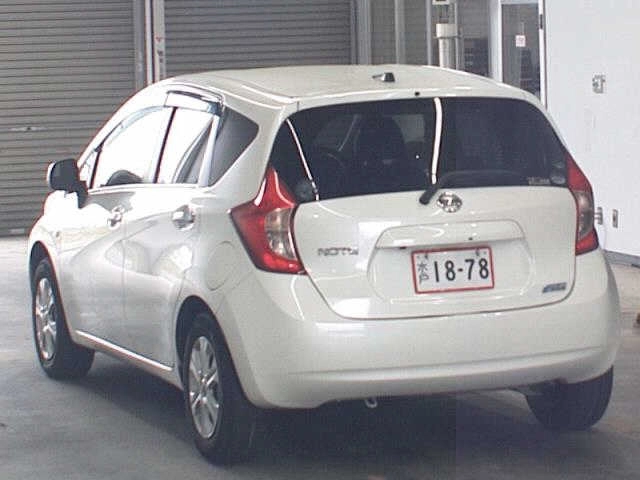 Nissan Note  с аукциона в Японии