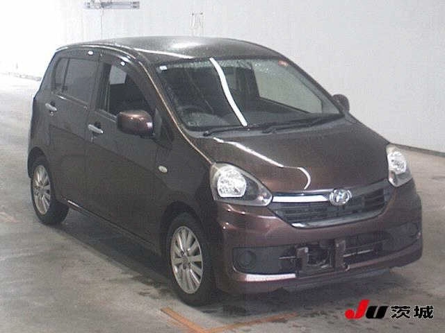 Daihatsu Mira e:S  с аукциона в Японии