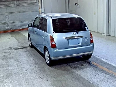 Daihatsu Mira Gino