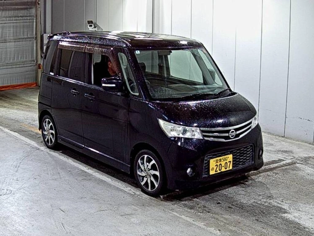 Nissan Roox  с аукциона в Японии