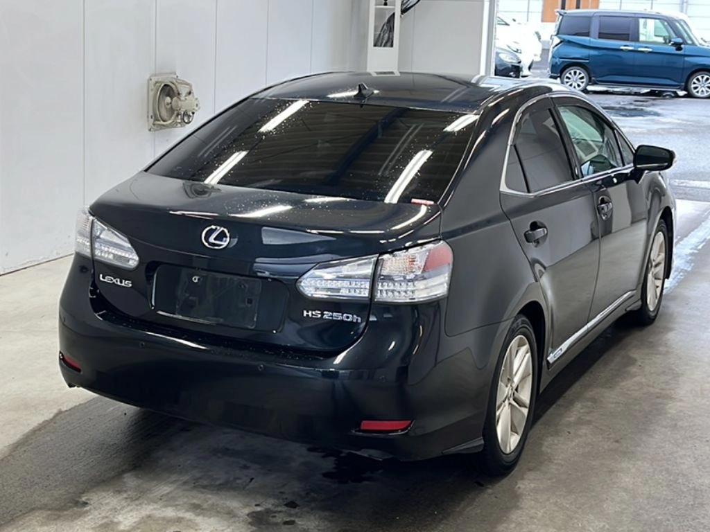 Lexus HS250h  с аукциона в Японии