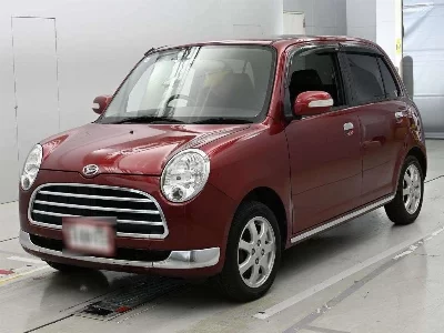 Daihatsu Mira Gino