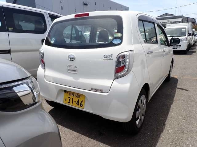 Daihatsu Mira e:S  с аукциона в Японии