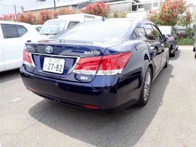 Toyota CROWN MAJESTA