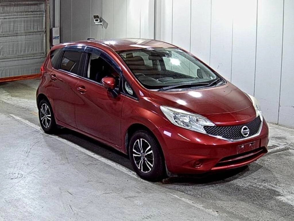 Nissan Note  с аукциона в Японии