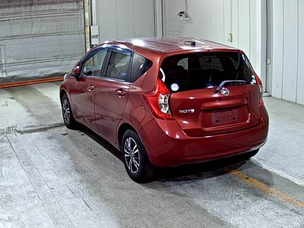 Nissan Note  с аукциона в Японии