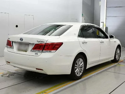 Toyota CROWN HYBRID