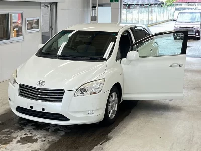 Toyota Mark X Zio