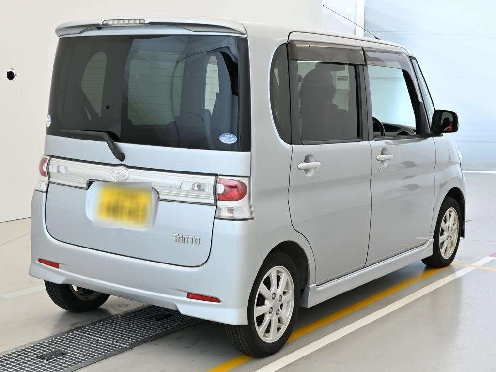 Daihatsu Tanto  с аукциона в Японии
