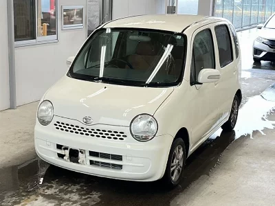 Daihatsu Move Latte