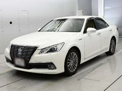 Toyota CROWN HYBRID