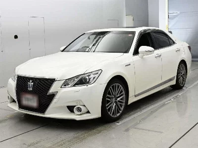 Toyota CROWN HYBRID