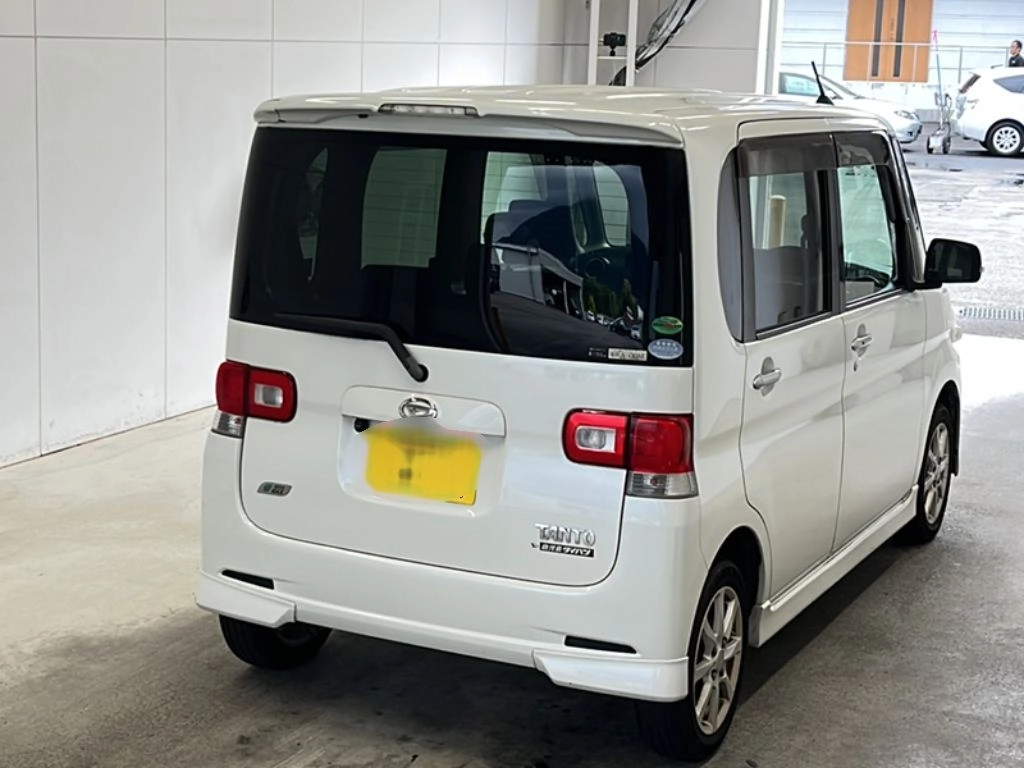 Daihatsu Tanto  с аукциона в Японии