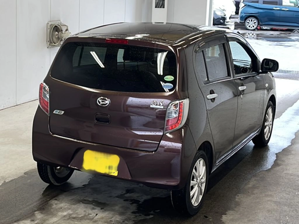 Daihatsu Mira e:S  с аукциона в Японии