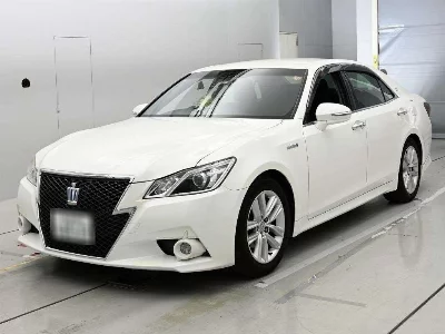 Toyota CROWN HYBRID