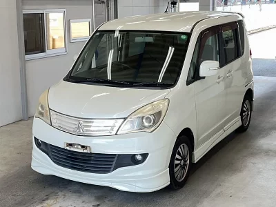 Mitsubishi Delica D:2