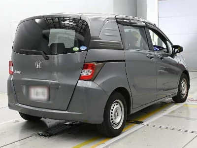 Honda Freed Spike