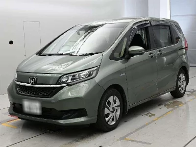 Honda FREED + HYBRID