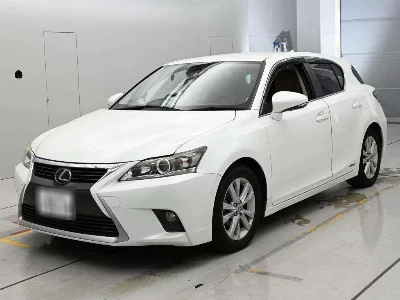 Lexus CT200h