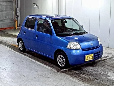 Daihatsu Esse