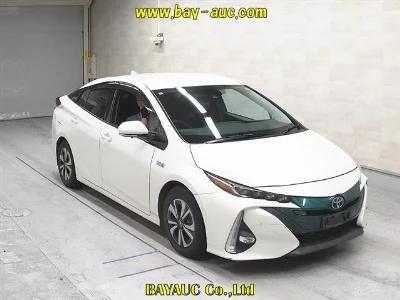 Toyota Prius PHV