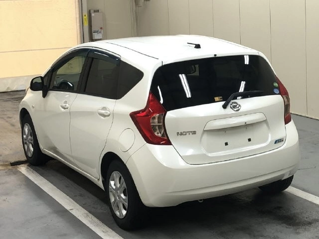 Nissan Note  с аукциона в Японии