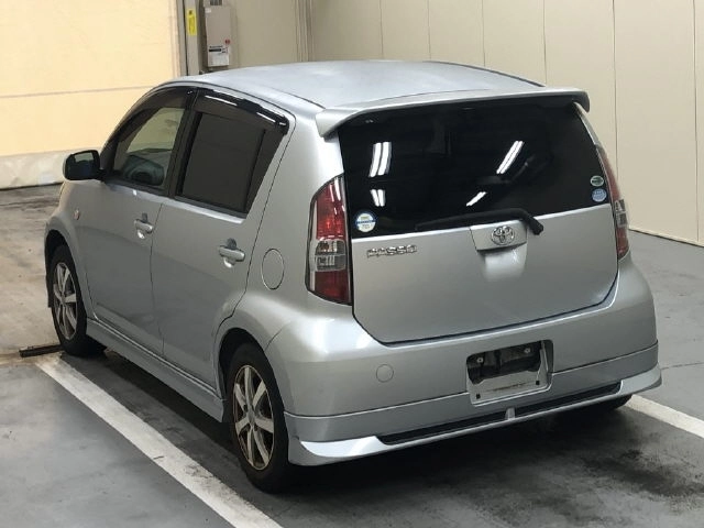 Toyota Passo  с аукциона в Японии