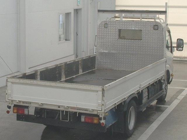 Hino Dutro  с аукциона в Японии