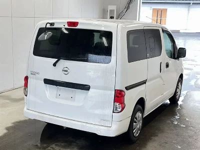 Nissan NV200 VANETTE VAN