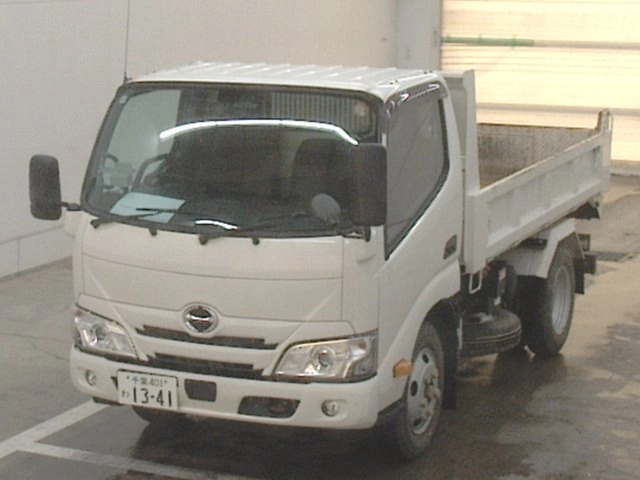 Hino Dutro  с аукциона в Японии