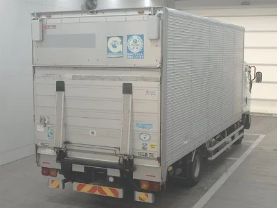 Isuzu Forward