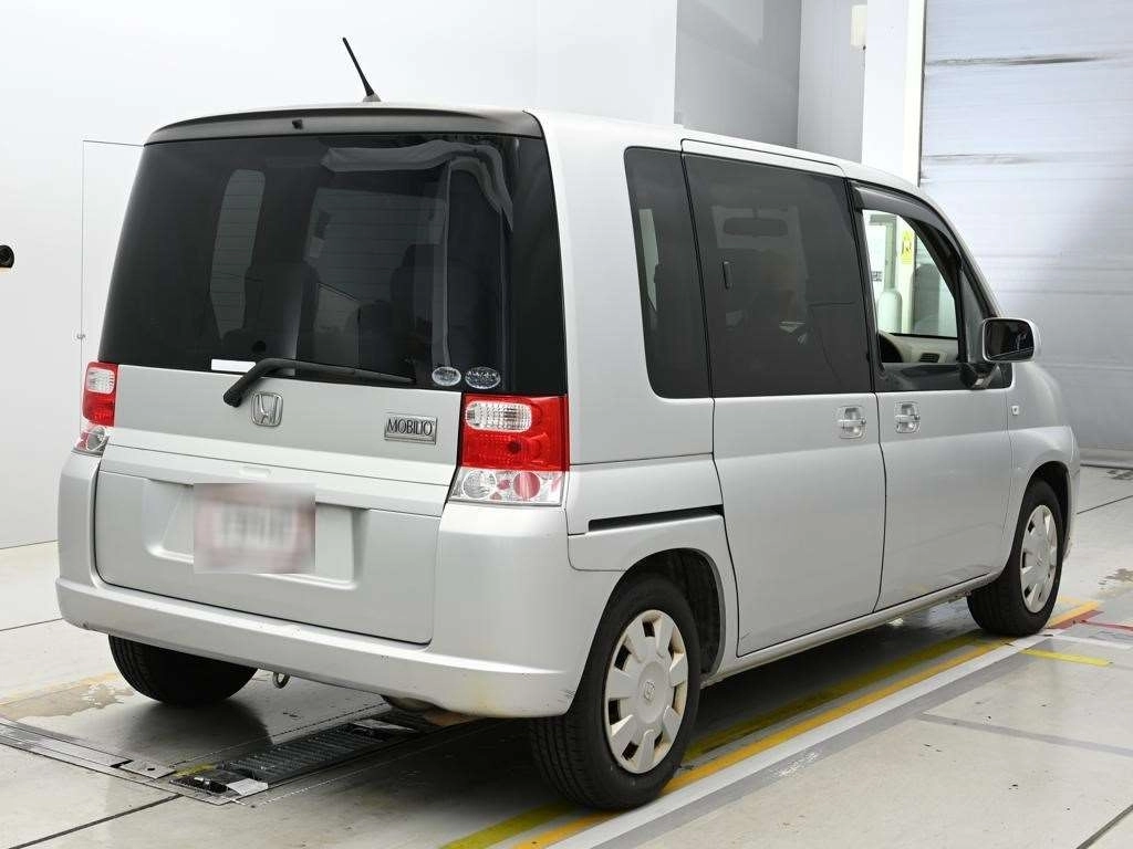 Honda Mobilio  с аукциона в Японии