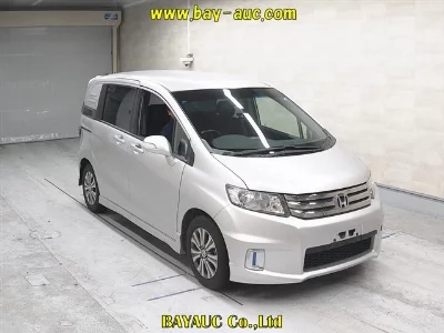 Honda Freed Spike