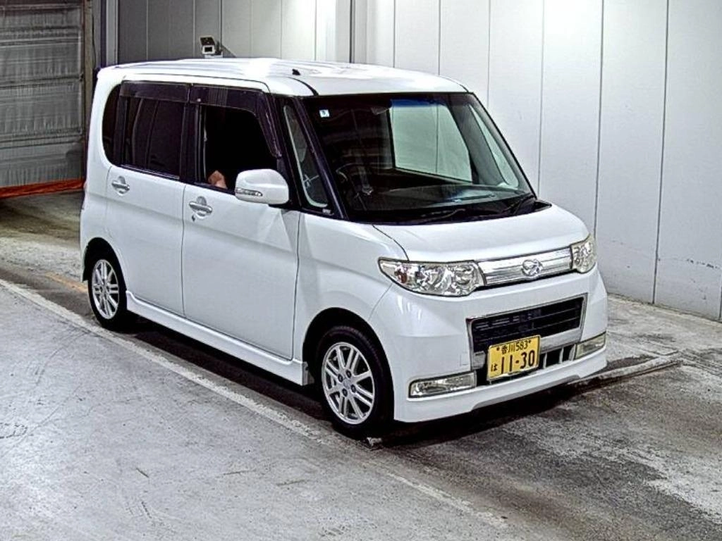 Daihatsu Tanto  с аукциона в Японии