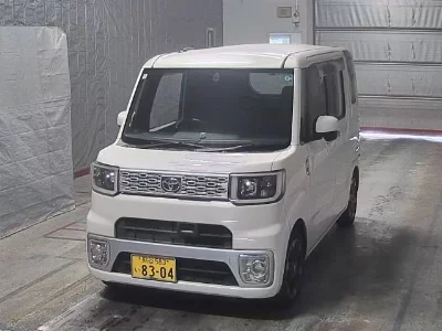 Toyota Pixis Mega