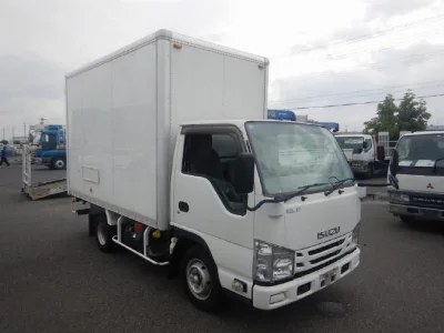 Isuzu Elf