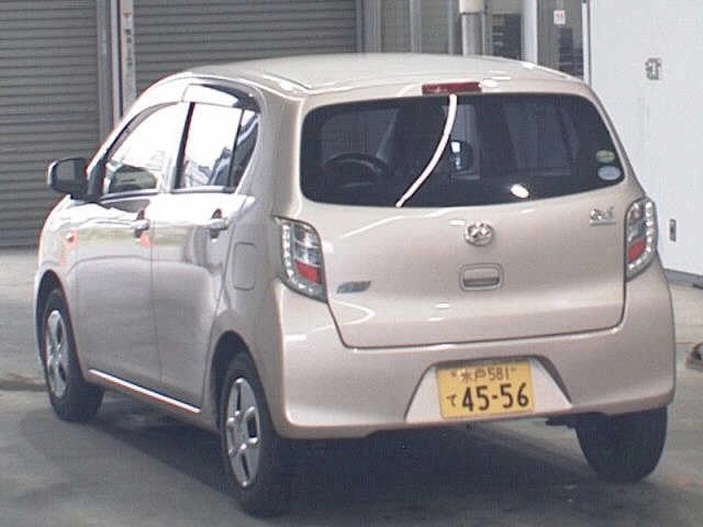 Daihatsu Mira e:S  с аукциона в Японии