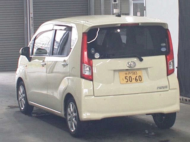 Daihatsu Move  с аукциона в Японии