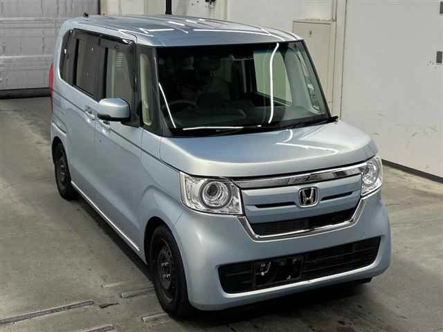 Honda N-Box  с аукциона в Японии