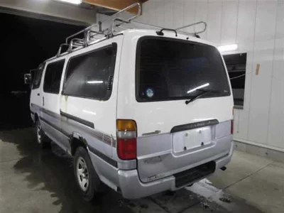 Toyota HiAce Van