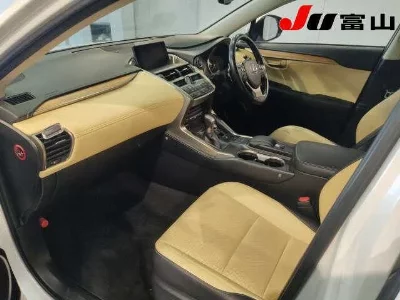 Lexus NX300h