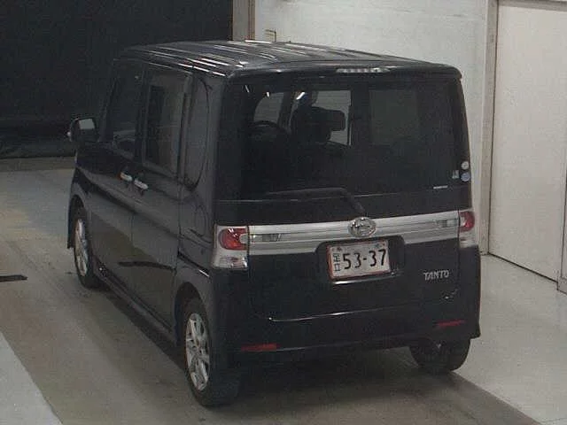 Daihatsu Tanto  с аукциона в Японии