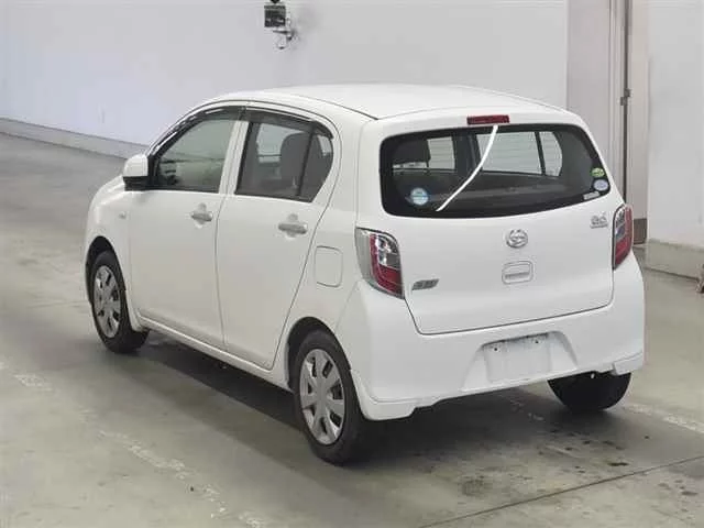 Daihatsu Mira e:S  с аукциона в Японии