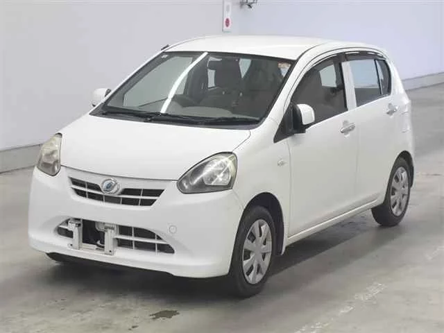 Daihatsu Mira e:S  с аукциона в Японии