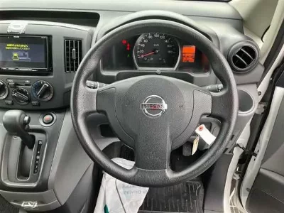 Nissan NV200 VANETTE VAN