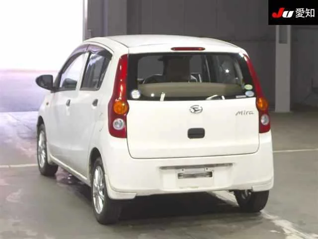 Daihatsu Mira  с аукциона в Японии