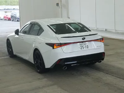 Lexus IS300h