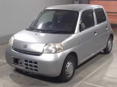 Daihatsu Esse