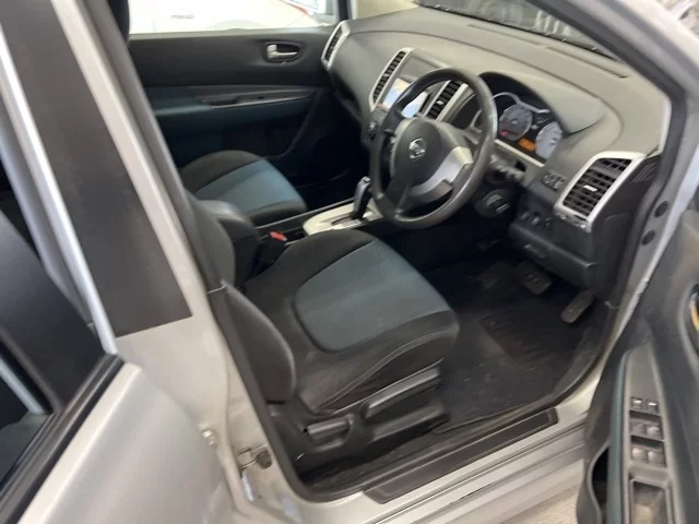 Nissan Wingroad  с аукциона в Японии